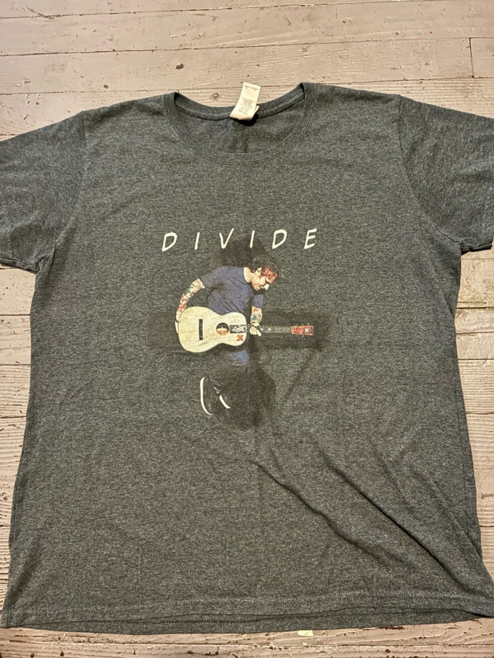 Ed Sheeran 2018 Divide World Tour Concert Tee - Women's XL - Limited Edition